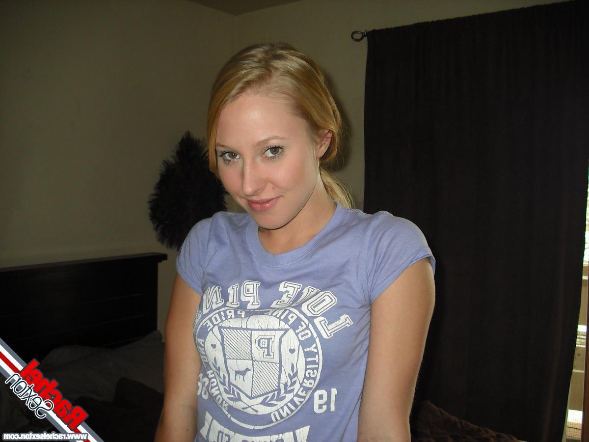 15P Pictures of Rachel Sexton stripping nude for you