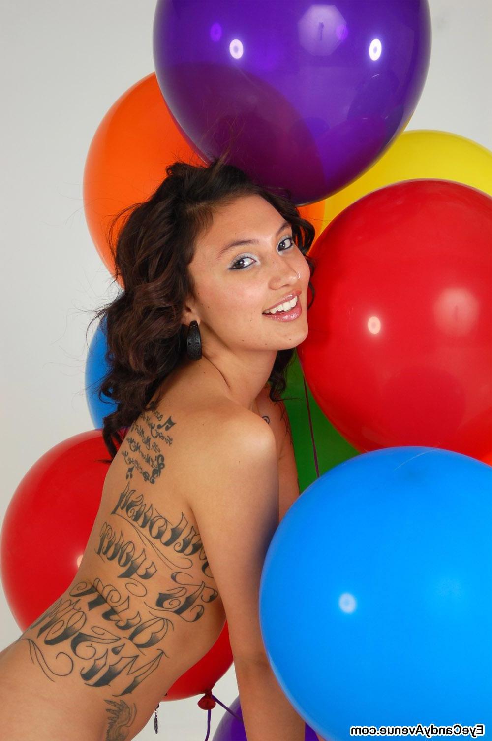 15P Alternative girl Reyna is irresistible and nude with balloons