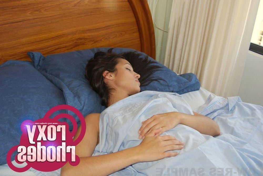 15P Pictures of Roxy Rhodes sleeping in the nude
