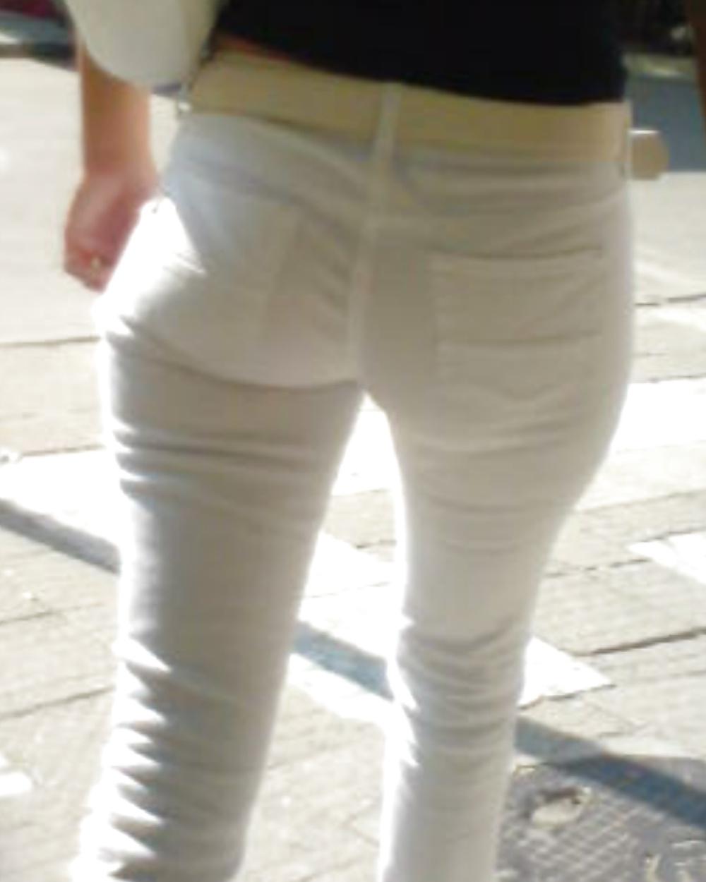 25P Nice butt ass