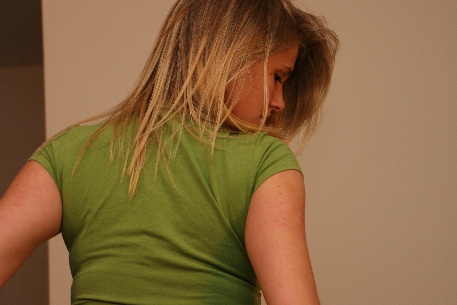 20P Pictures of Samantha Gauge showing you what\'s up her skirt