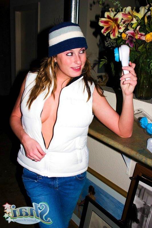 15P Pictures of Shai West pleasuring her pussy with a vibrator