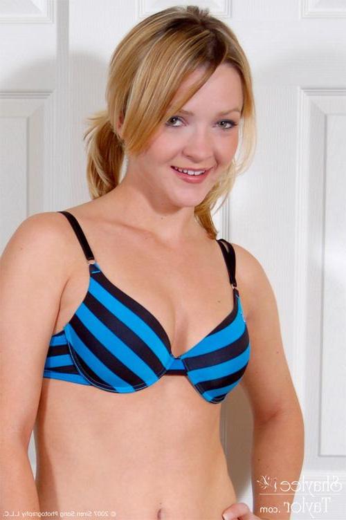 16P Shaylee has amazing tits and a lovely ass in this sexy nude set