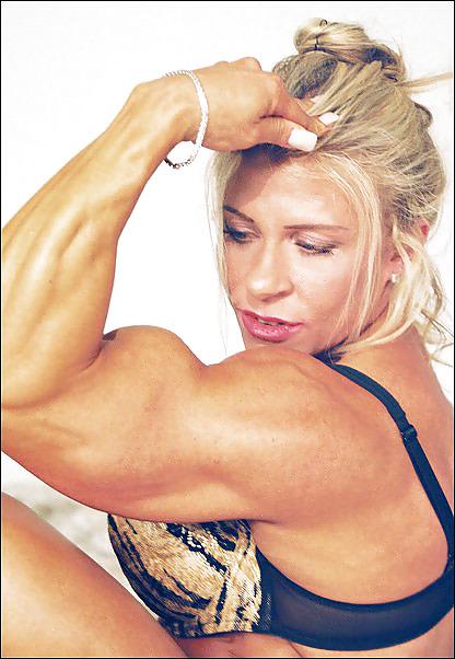 25P Muscular Marja (non-nude)