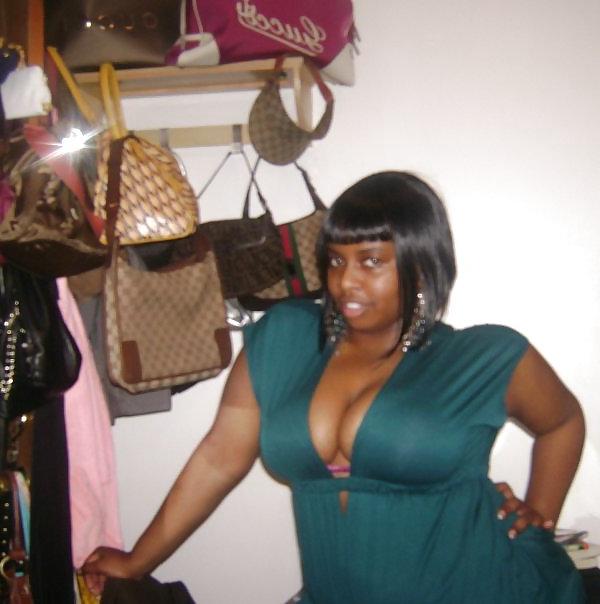25P Busty Ebony Babes From,SmutDates.com