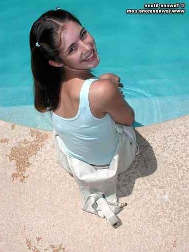 18P Tawnee nude in a pool