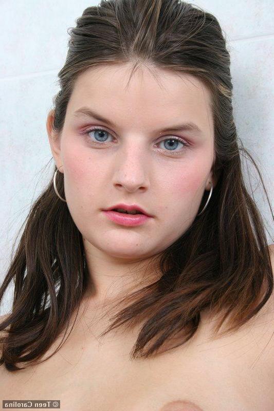 20P Pictures of Teen Carolina fucking herself with a vibrator