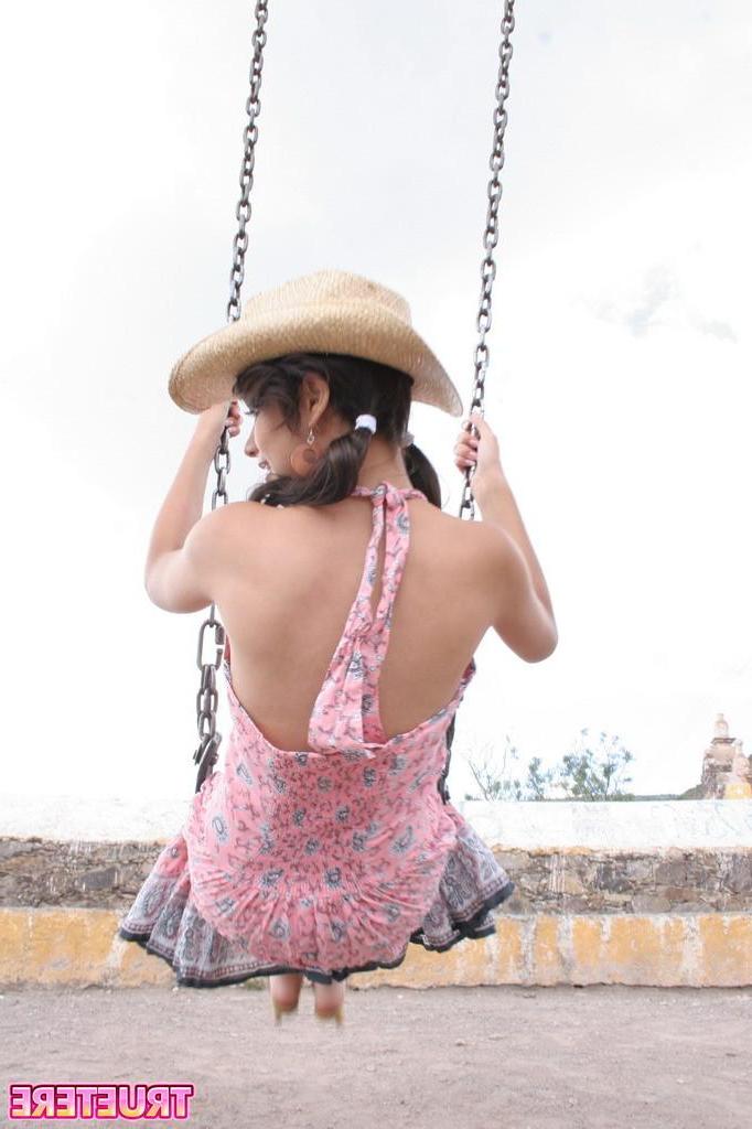 15P Pictures of True Tere dressed as the farmer\'s daughter