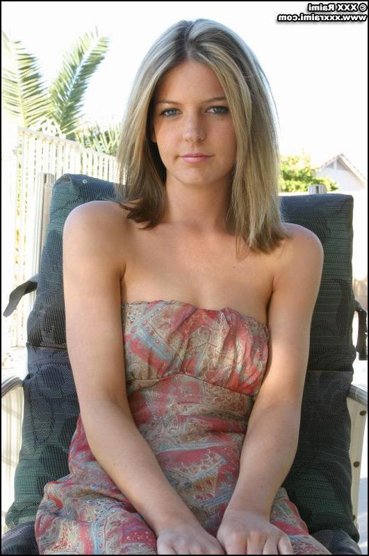20P Pictures of XXX Raimi stripping totally nude in the back yard