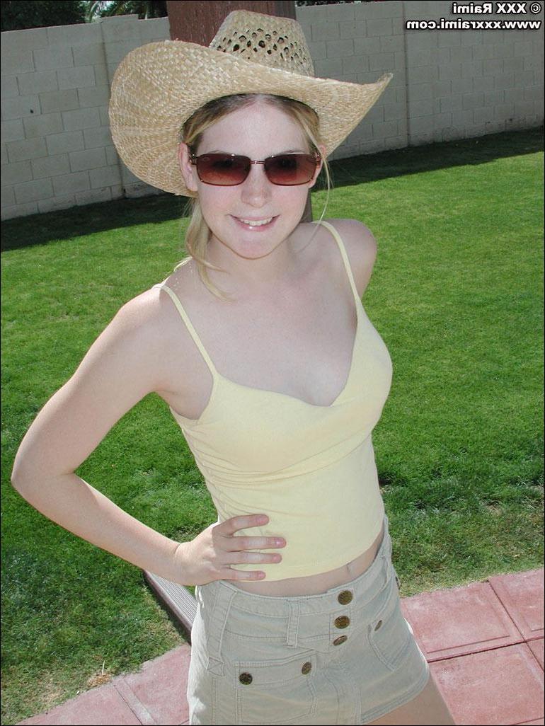 20P Pictures of XXX Raimi getting nude in the backyard