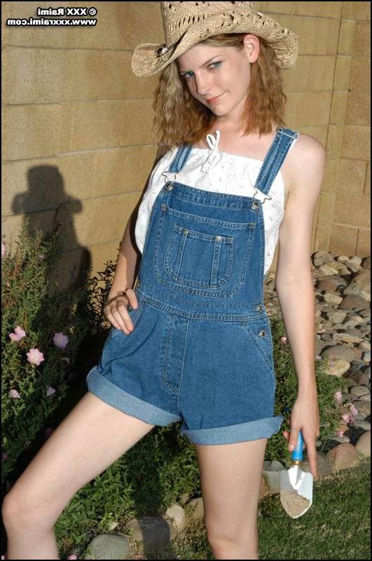 20P Pictures of XXX Raimi ass the farmer\'s hot daughter