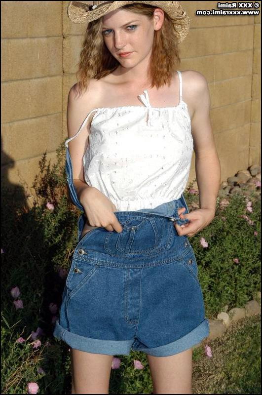 20P Pictures of XXX Raimi ass the farmer\'s hot daughter