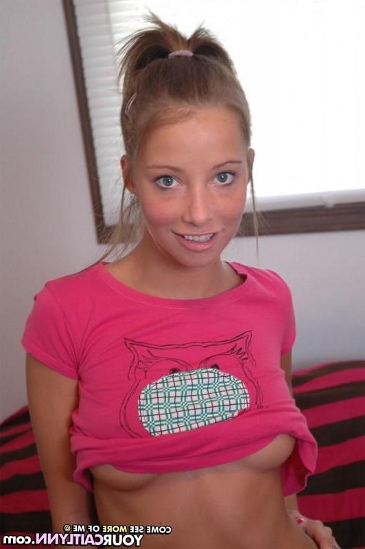 15P Pictures of teen star Your Caitlynn waiting for you in bed