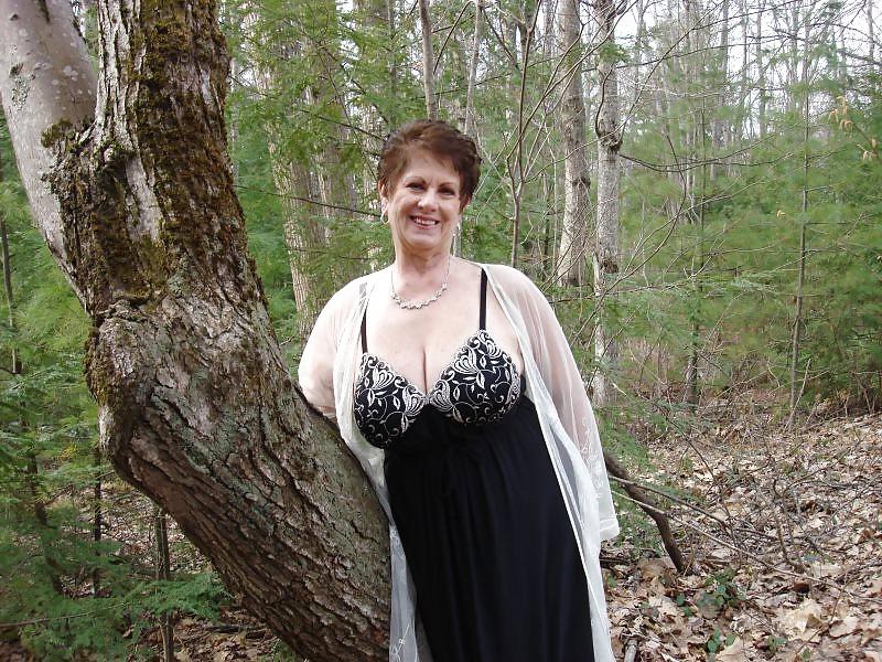 20P Busty women 91 (Clothed special)