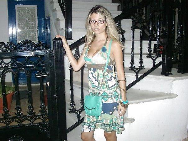 25P Greek girls