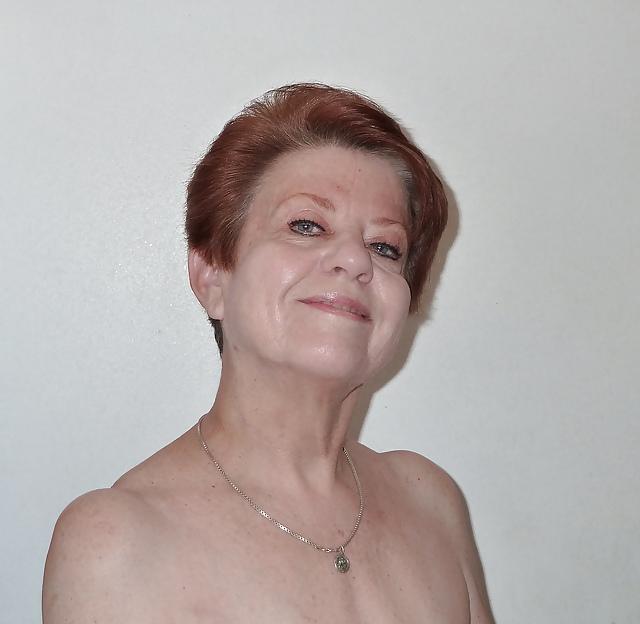 25P The Busty Mature Lady 1