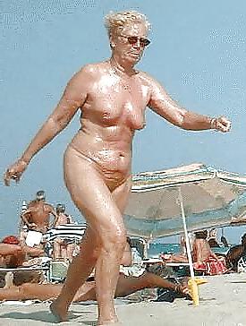 25P Mature Lady Nudists 11
