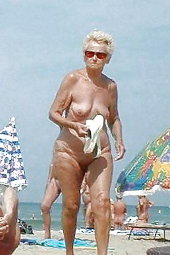 25P Mature Lady Nudists 11