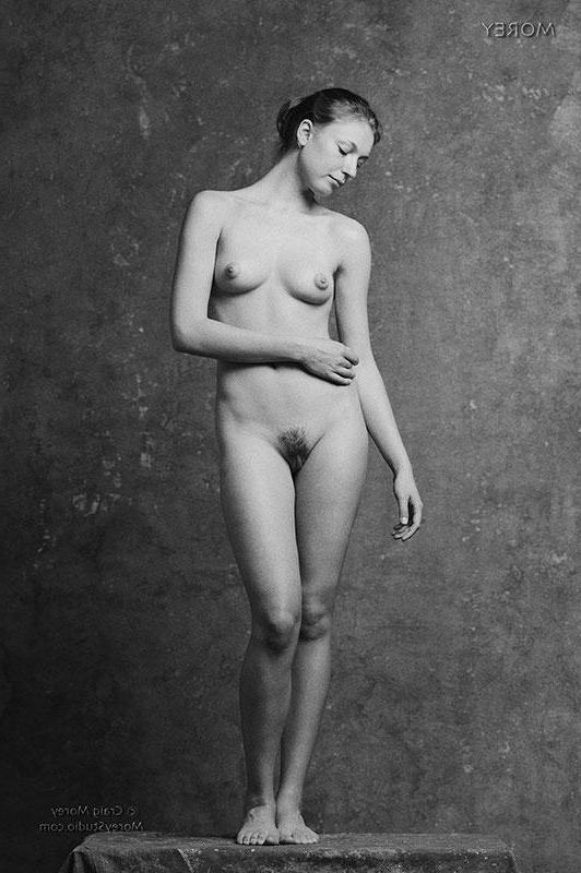 12P Pretty model Yelena shows off her nude body in black and white