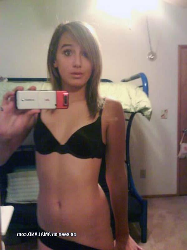 15P Picture selection of various amateur non-nude girlfriends showing off