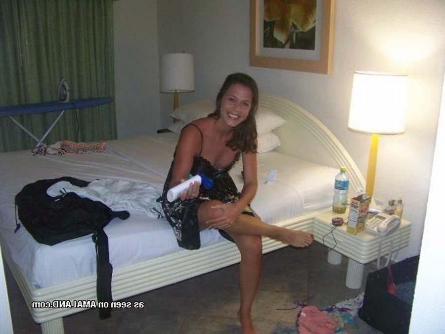 16P Picture gallery of sexy non-nude amateur babes