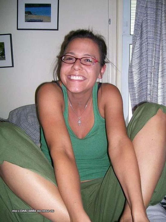 16P Picture gallery of sexy non-nude amateur babes
