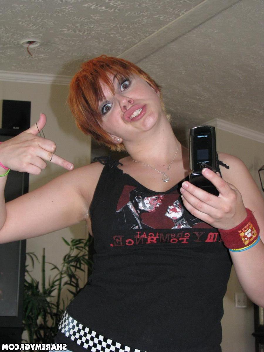 20P Naughty emo GF has some fun with her friend on vacation