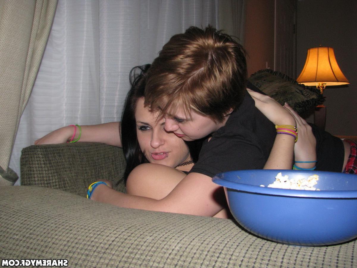 20P Naughty emo GF has some fun with her friend on vacation