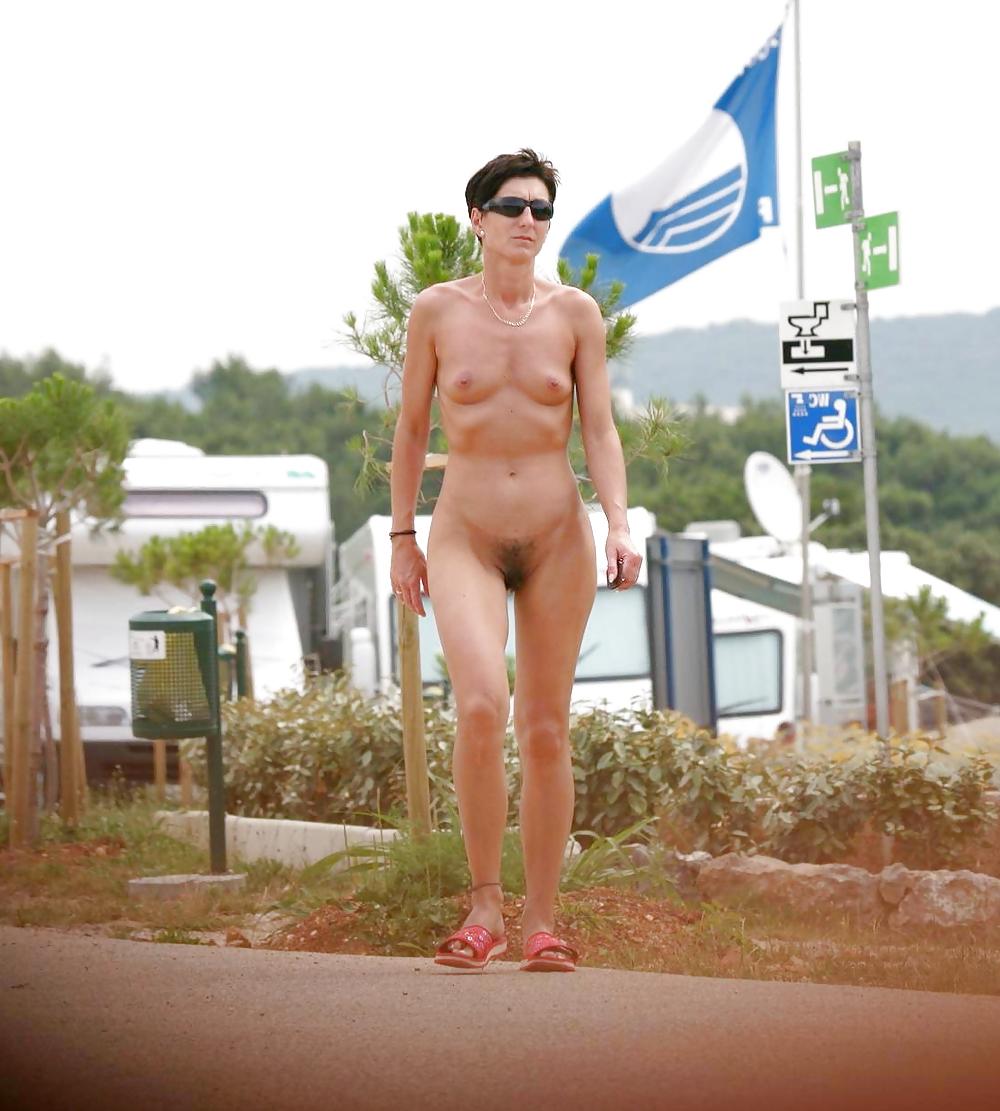 25P Mature Lady Nudists 2