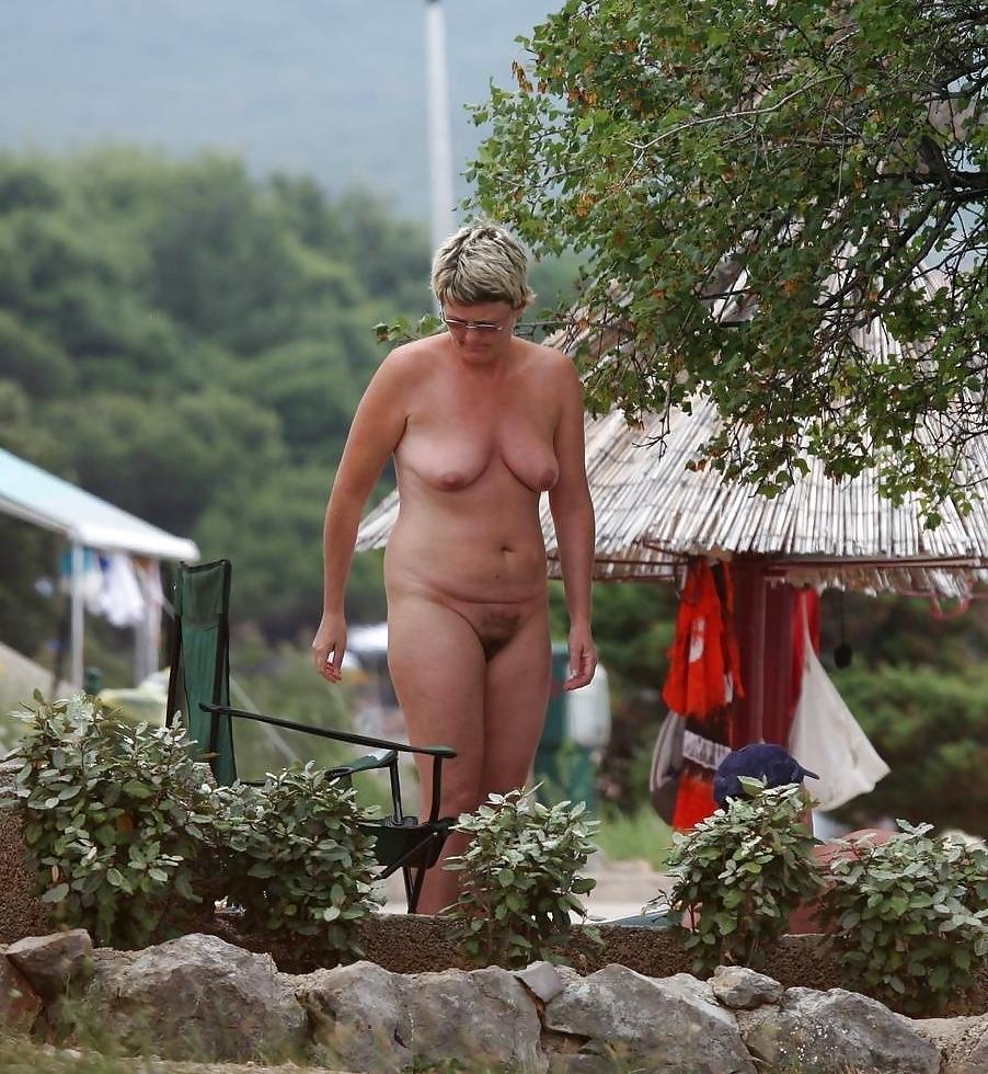 25P Mature Lady Nudists 2
