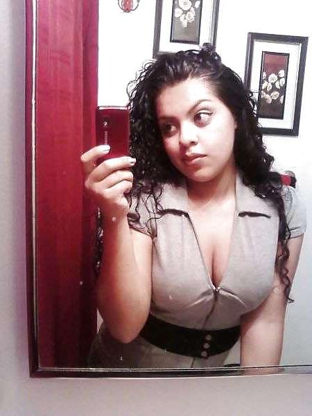 25P Ebony Busty Amateur Young Set 3 