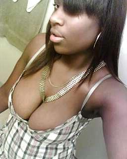 25P Ebony Busty Amateur Young Set 3 