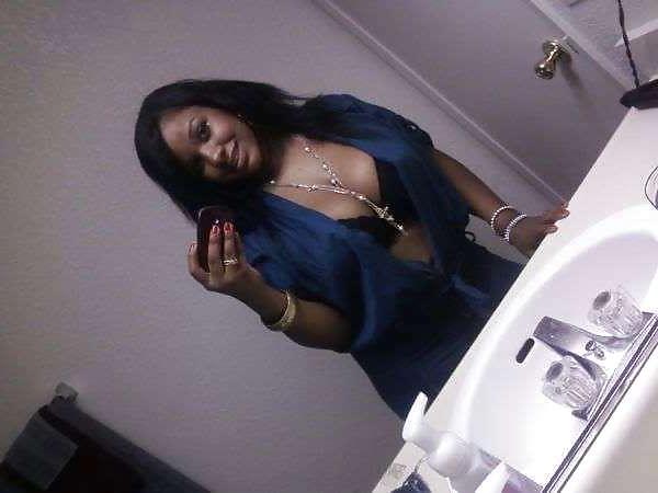25P Ebony Busty Amateur Young Set 3 