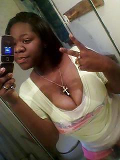 25P Ebony Busty Amateur Young Set 3 