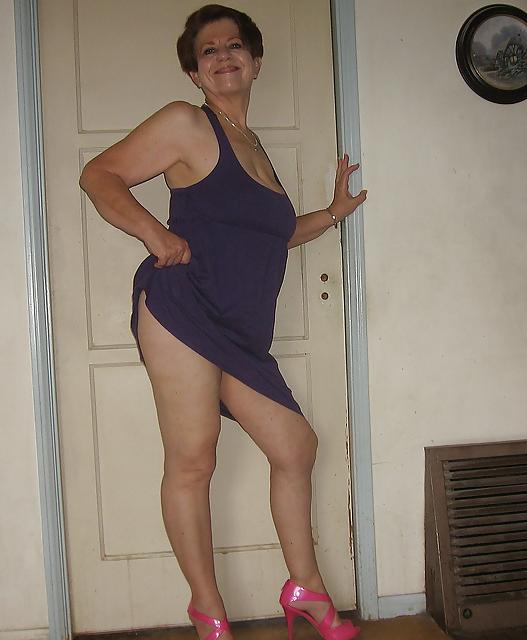 9P The Busty Mature Lady 2