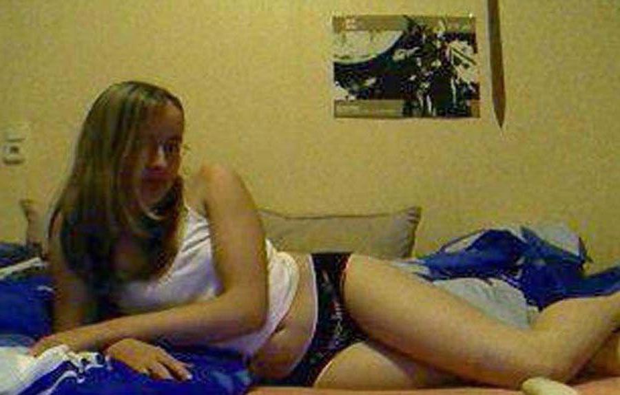 15P Pictures of horny girlfriends totally nude