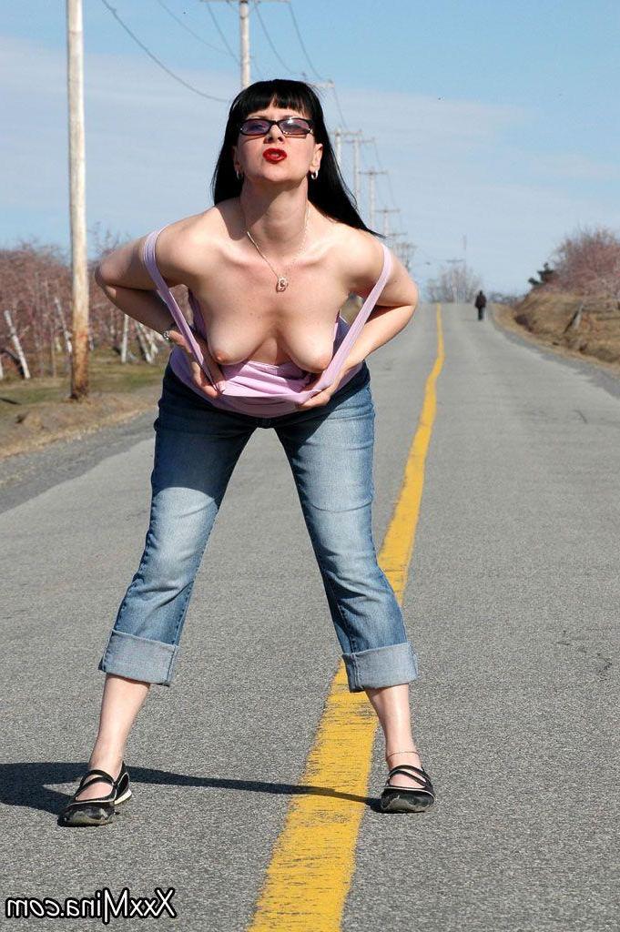14P Pictures of XXX Mina fingering herself on the road