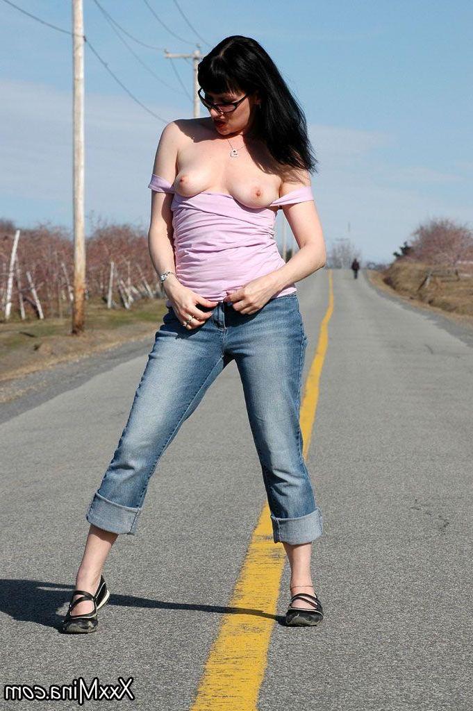 14P Pictures of XXX Mina fingering herself on the road