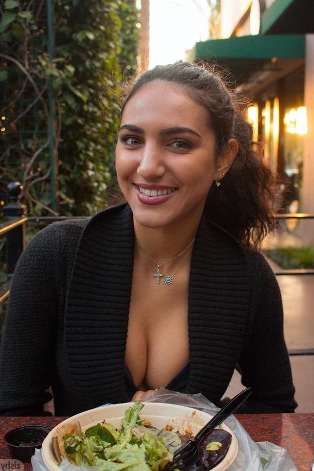 8P Pretty girl Cameron Hamze teases in her black leotard