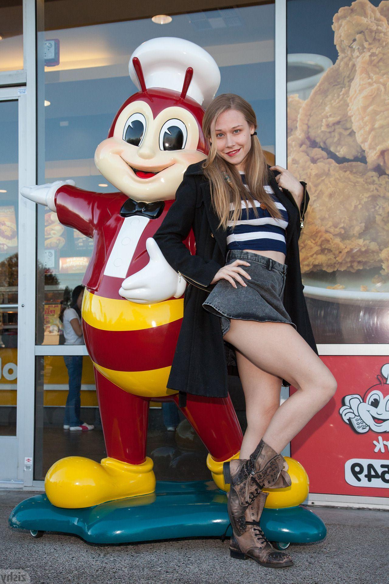 12P Beautiful redhead teen Gloria Paquette has some fun on Mare Island