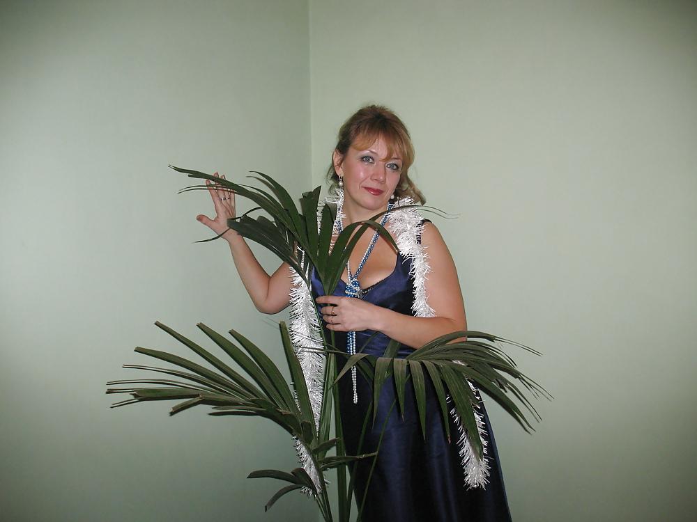 25P Mature Russian women