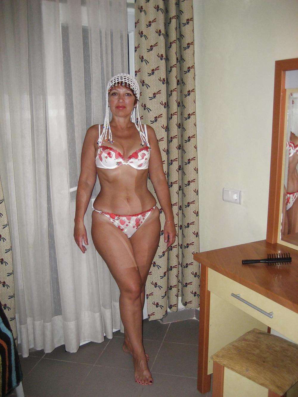 25P Mature Russian women
