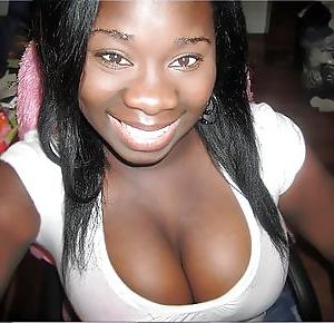 25P Ebony Busty Internet Amateur Young Set 10