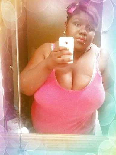 25P Ebony Busty Internet Amateur Young Set 10