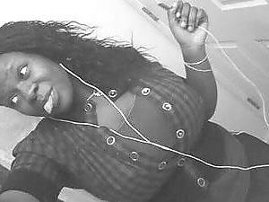 25P Ebony Busty Internet Amateur Young Set 10