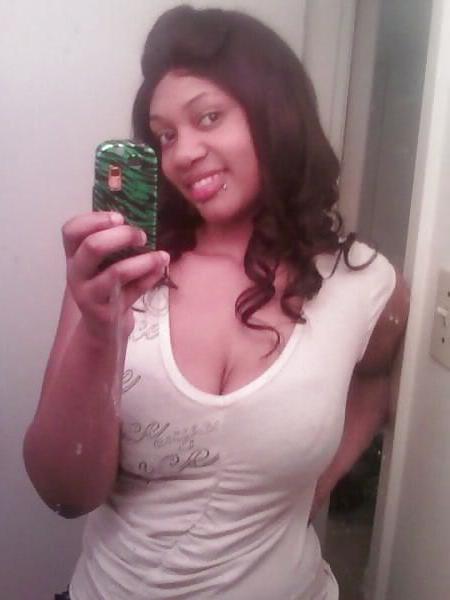 25P Ebony Busty Internet Amateur Young Set 7
