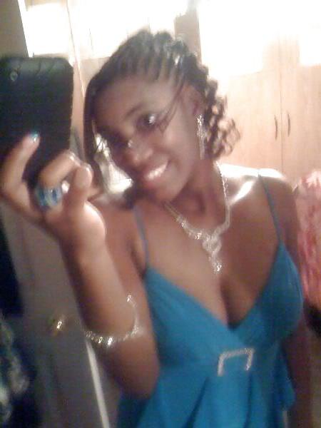 25P Ebony Busty Internet Amateur Young Set 7