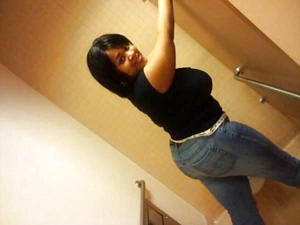 25P Ebony Busty Internet Amateur Young Set 7