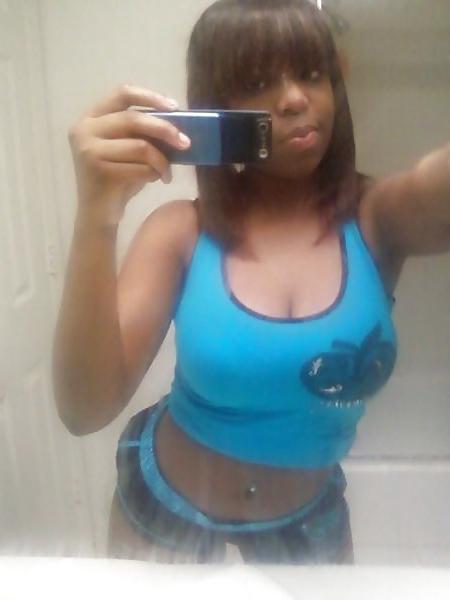 25P Ebony Busty Internet Amateur Young Set 7
