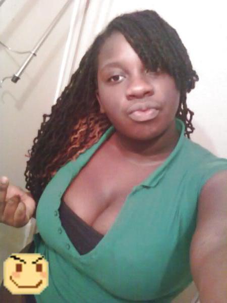 25P Ebony Busty Internet Amateur Young Set 7